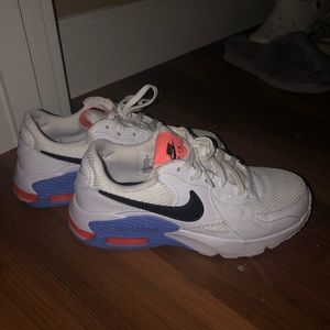Great Condition Women’s Nike Air Max Sneakers